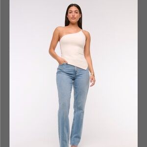 Abercrombie Curve Love Ultra High Rise 90s Straight Jean